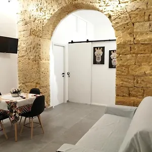 Masculu & Fimmina Appartement